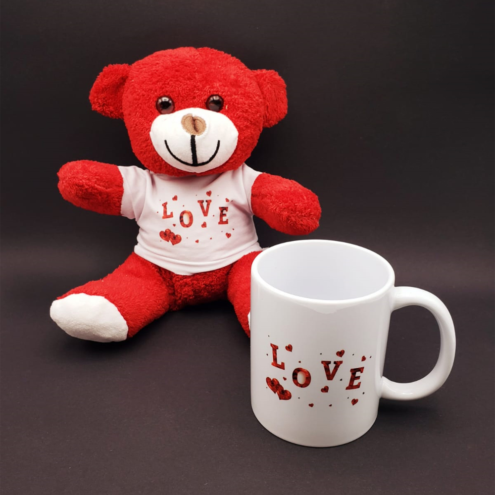 Love Tasarımlı Kupa Bardak Ve Kırmızı Ayıcık Seti fotoğrafı – love, tasarimli, kupa, bardak