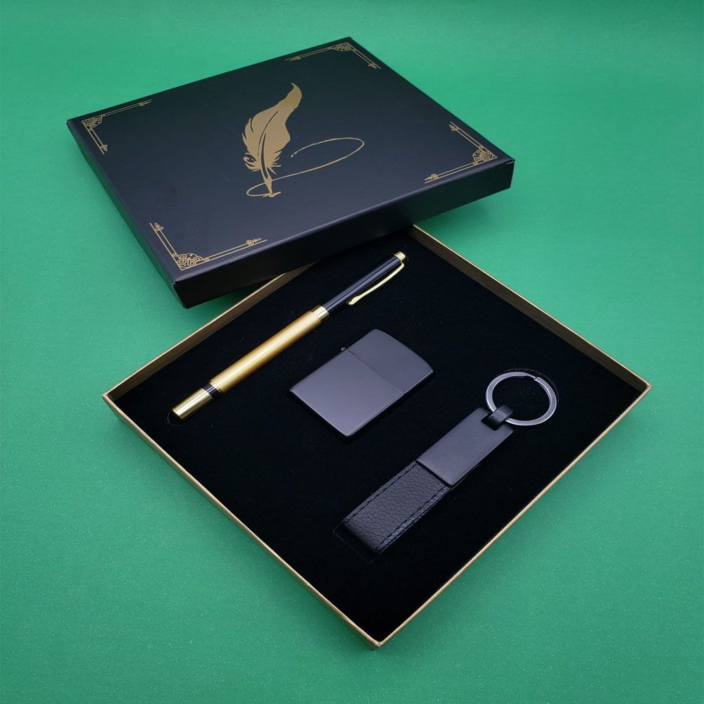 Roller Kalem Deri Anahtarlık Çakmak Seti fotoğrafı – roller, kalem, deri, anahtarlik