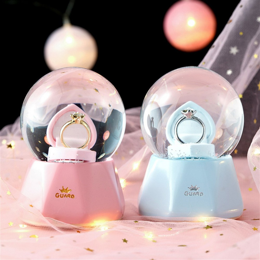 Tek Taş Yüzük Tasarımlı Büyük Boy Kar Küresi Mavi fotoğrafı – tek, tas, yuzuk, tasarimli